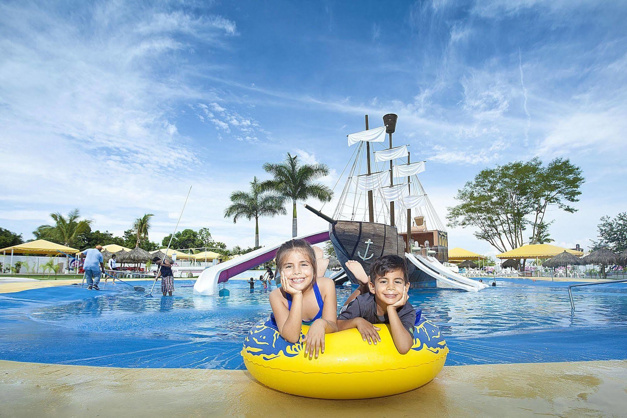 Splash Inn Nuevo Vallarta & Parque Acuatico Exterior foto