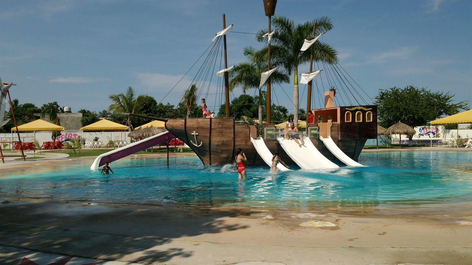 Splash Inn Nuevo Vallarta & Parque Acuatico Exterior foto